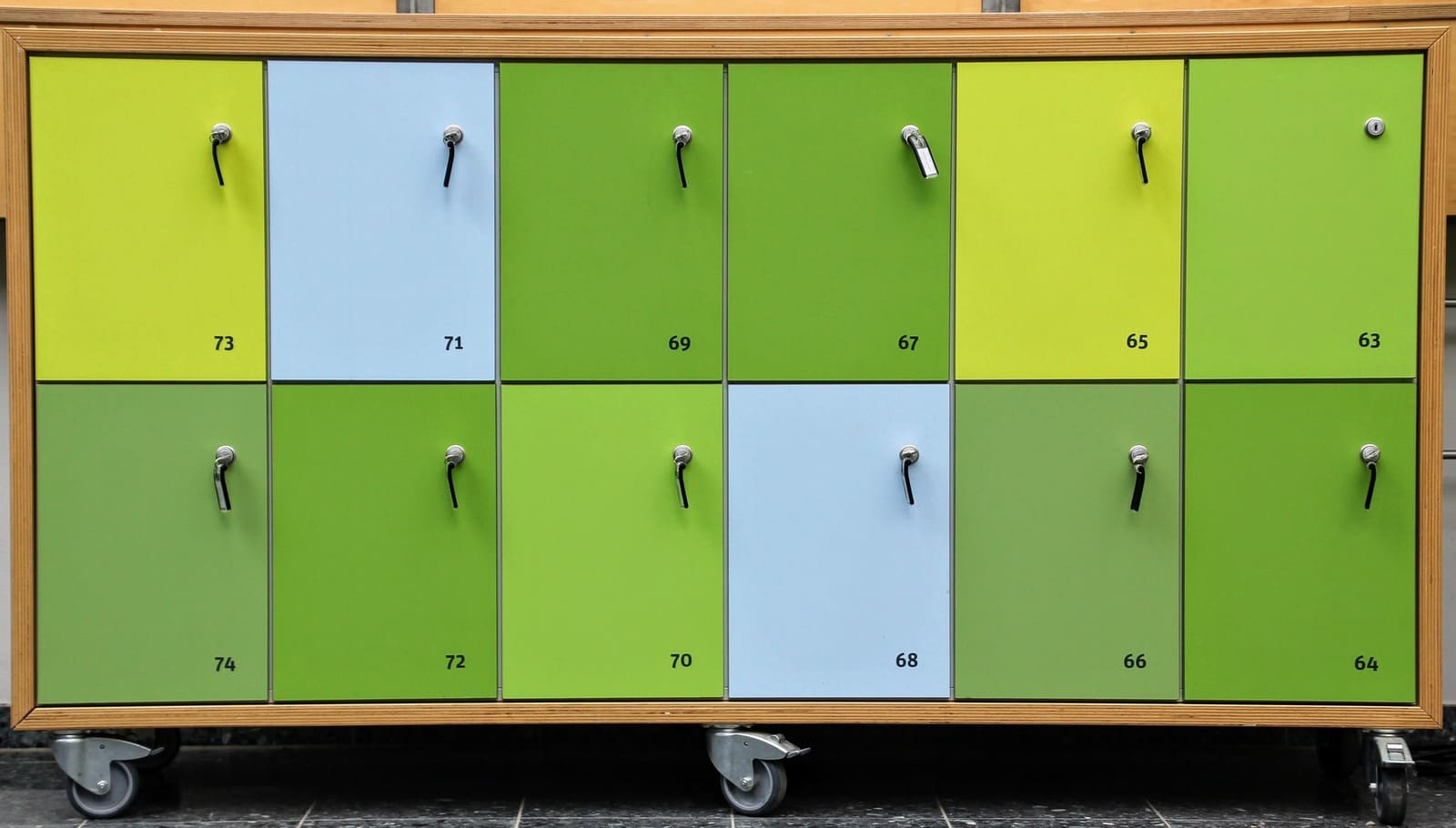 Graphic of lockers, a vital hotel amenity for many customers.