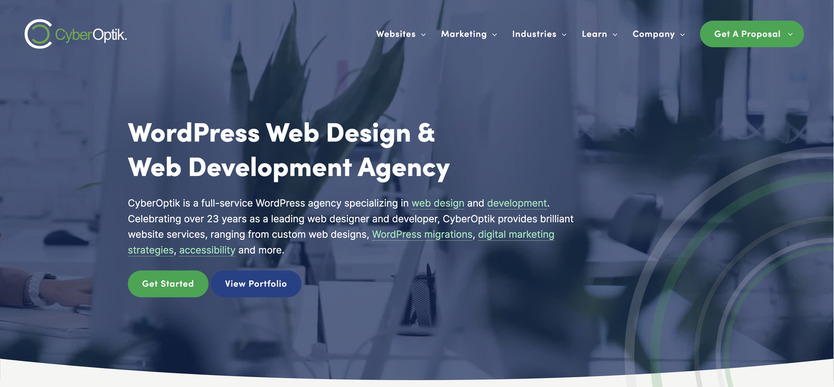 Screenshot of the https://www.cyberoptik.net/ website development company homepage.