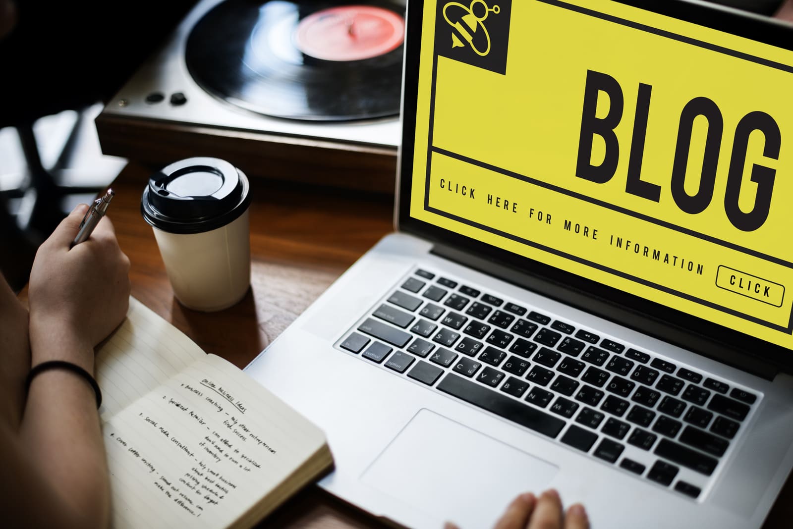 Illustration of a blog that you can use for virtual event marketing.