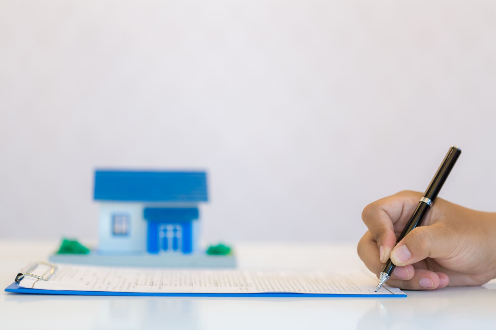 View of signing the vacation rental house rules template.